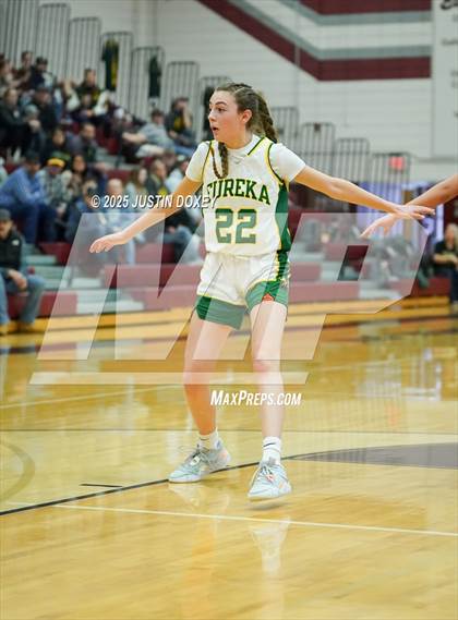 Thumbnail 3 in Eureka vs. Wells (NIAA 1A East League Semifinals) photogallery.