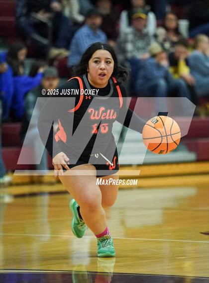 Thumbnail 3 in Eureka vs. Wells (NIAA 1A East League Semifinals) photogallery.