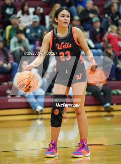 Thumbnail 2 in Eureka vs. Wells (NIAA 1A East League Semifinals) photogallery.