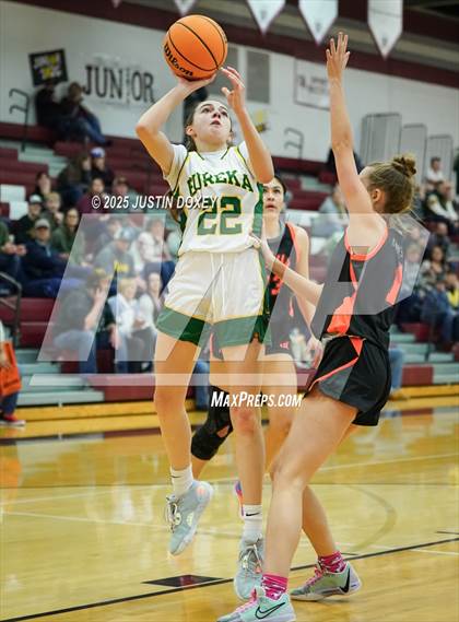 Thumbnail 1 in Eureka vs. Wells (NIAA 1A East League Semifinals) photogallery.