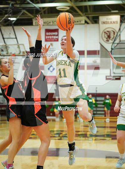 Thumbnail 3 in Eureka vs. Wells (NIAA 1A East League Semifinals) photogallery.