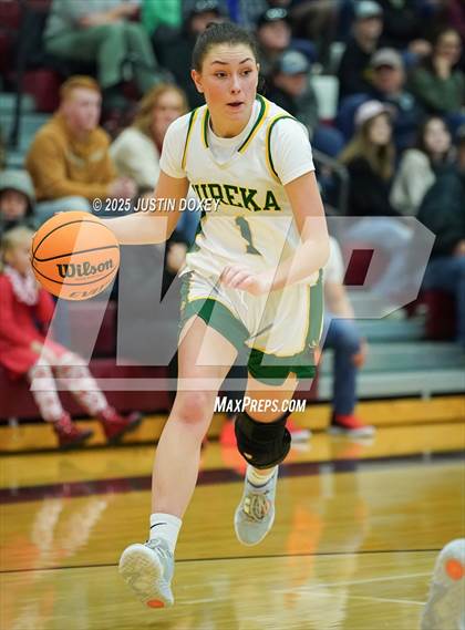 Thumbnail 2 in Eureka vs. Wells (NIAA 1A East League Semifinals) photogallery.