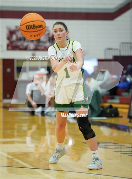 Thumbnail 3 in Eureka vs. Wells (NIAA 1A East League Semifinals) photogallery.