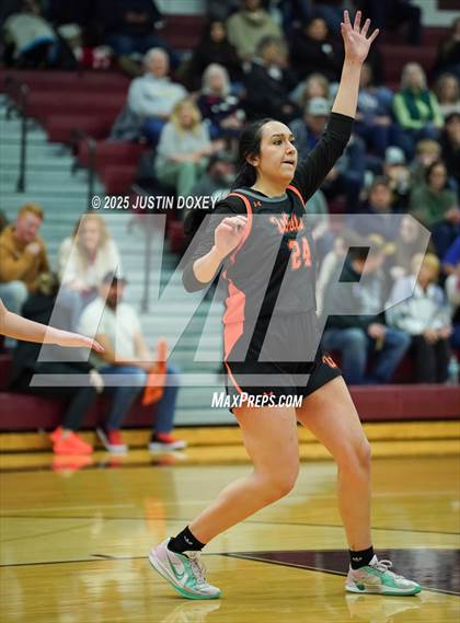 Thumbnail 1 in Eureka vs. Wells (NIAA 1A East League Semifinals) photogallery.