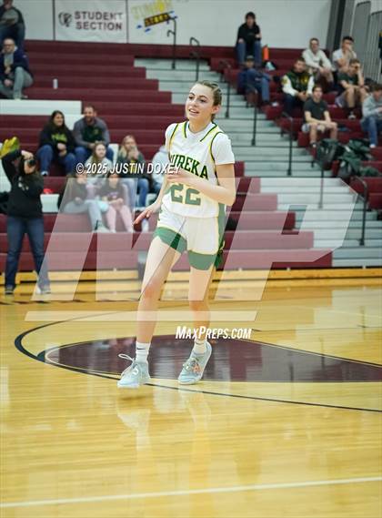 Thumbnail 1 in Eureka vs. Wells (NIAA 1A East League Semifinals) photogallery.