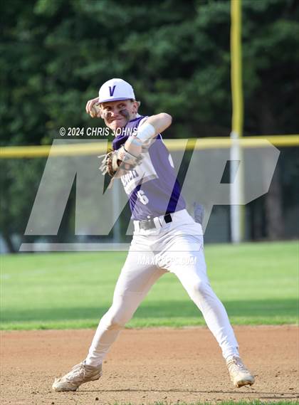 Thumbnail 3 in Valmeyer vs Lebanon (IHSA 1A Regional Semifinals) photogallery.