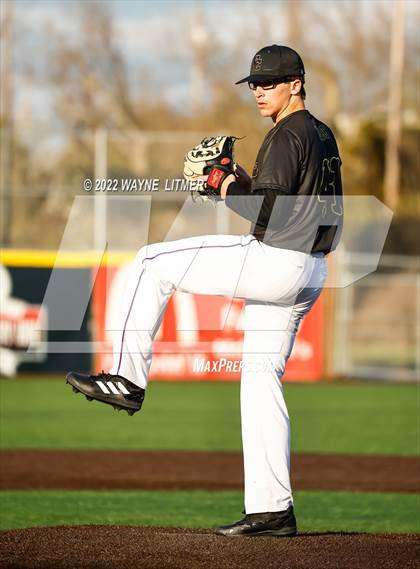 Thumbnail 2 in Campbell County vs Conner (Dirty Hat Classic) photogallery.