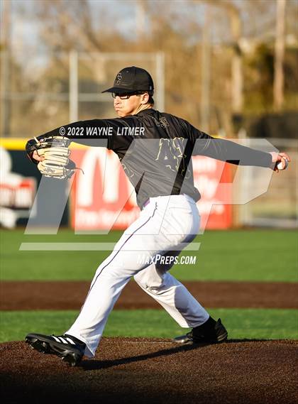 Thumbnail 2 in Campbell County vs Conner (Dirty Hat Classic) photogallery.
