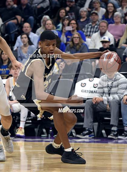 Thumbnail 2 in Foothill vs. Mt. Shasta (CIF State D5 Final) photogallery.