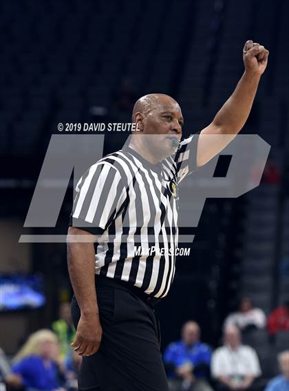 Thumbnail 1 in Foothill vs. Mt. Shasta (CIF State D5 Final) photogallery.