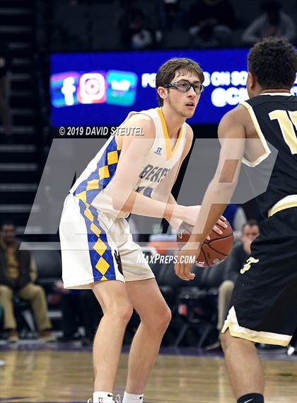 Thumbnail 1 in Foothill vs. Mt. Shasta (CIF State D5 Final) photogallery.