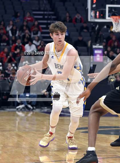 Thumbnail 1 in Foothill vs. Mt. Shasta (CIF State D5 Final) photogallery.