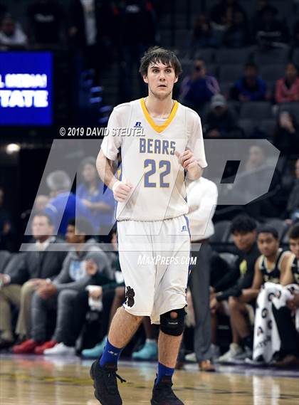 Thumbnail 2 in Foothill vs. Mt. Shasta (CIF State D5 Final) photogallery.