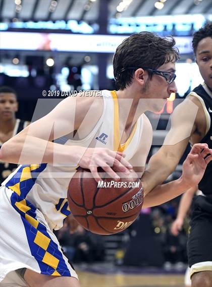 Thumbnail 3 in Foothill vs. Mt. Shasta (CIF State D5 Final) photogallery.