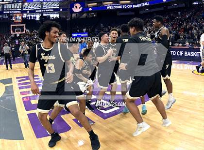 Thumbnail 1 in Foothill vs. Mt. Shasta (CIF State D5 Final) photogallery.