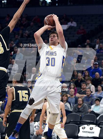 Thumbnail 1 in Foothill vs. Mt. Shasta (CIF State D5 Final) photogallery.