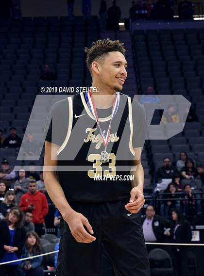 Thumbnail 2 in Foothill vs. Mt. Shasta (CIF State D5 Final) photogallery.
