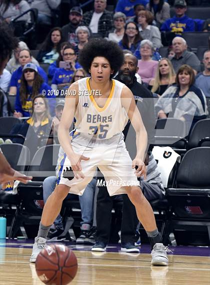 Thumbnail 2 in Foothill vs. Mt. Shasta (CIF State D5 Final) photogallery.