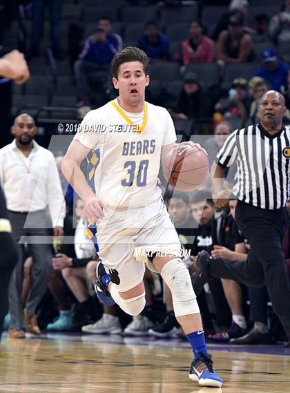 Thumbnail 3 in Foothill vs. Mt. Shasta (CIF State D5 Final) photogallery.