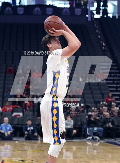 Thumbnail 2 in Foothill vs. Mt. Shasta (CIF State D5 Final) photogallery.