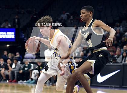 Thumbnail 2 in Foothill vs. Mt. Shasta (CIF State D5 Final) photogallery.