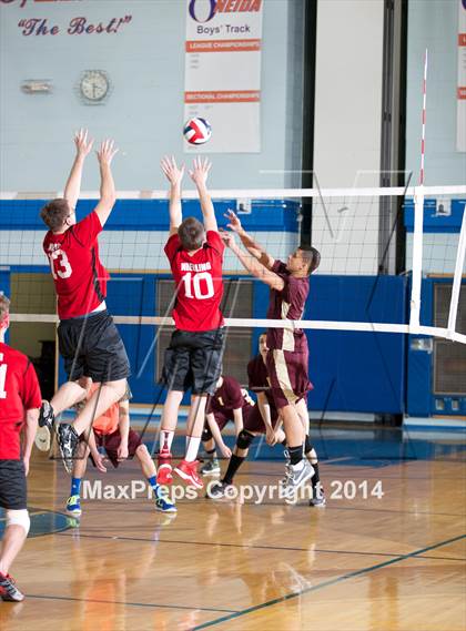 Thumbnail 3 in Canastota vs Germantown (NYSPHSAA Class C/D Regional Championship) photogallery.