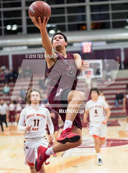 Thumbnail 2 in Half Moon Bay vs. Santa Cruz (CIF CCS D4 Final) photogallery.