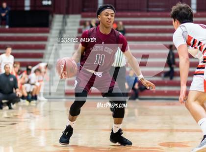 Thumbnail 1 in Half Moon Bay vs. Santa Cruz (CIF CCS D4 Final) photogallery.