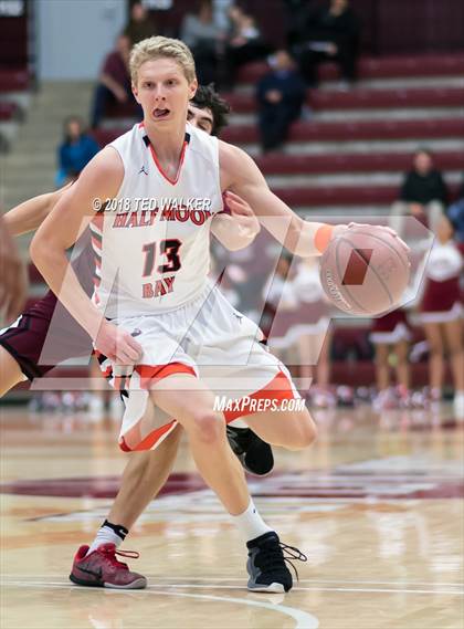 Thumbnail 3 in Half Moon Bay vs. Santa Cruz (CIF CCS D4 Final) photogallery.