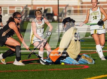 Thumbnail 3 in Sachem North vs Ward Melville(NYSPHSAA) photogallery.