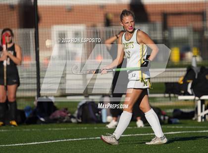 Thumbnail 1 in Sachem North vs Ward Melville(NYSPHSAA) photogallery.