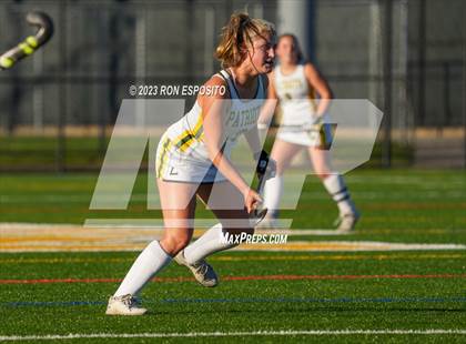 Thumbnail 3 in Sachem North vs Ward Melville(NYSPHSAA) photogallery.