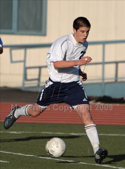 Thumbnail 1 in Burbank @ Crescenta Valley photogallery.