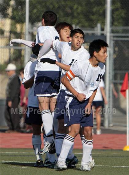 Thumbnail 3 in Burbank @ Crescenta Valley photogallery.