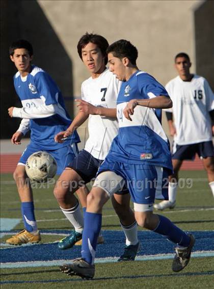 Thumbnail 1 in Burbank @ Crescenta Valley photogallery.