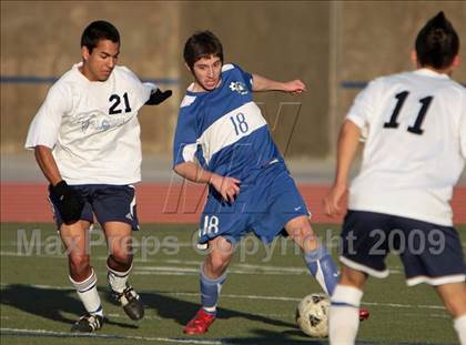 Thumbnail 1 in Burbank @ Crescenta Valley photogallery.