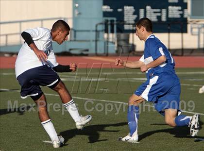 Thumbnail 1 in Burbank @ Crescenta Valley photogallery.