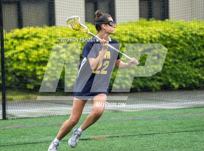 Thumbnail 3 in Shoreham-Wading River vs Bayport-Blue Point photogallery.
