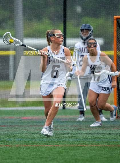 Thumbnail 2 in Shoreham-Wading River vs Bayport-Blue Point photogallery.
