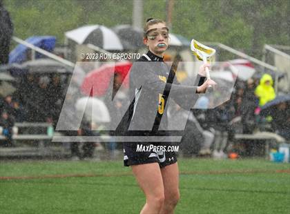 Thumbnail 2 in Shoreham-Wading River vs Bayport-Blue Point photogallery.