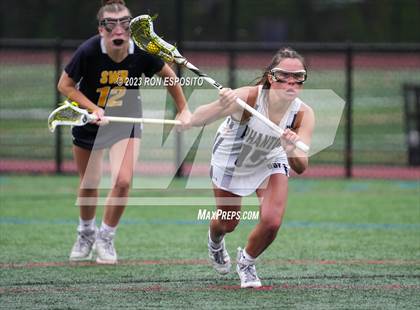 Thumbnail 2 in Shoreham-Wading River vs Bayport-Blue Point photogallery.