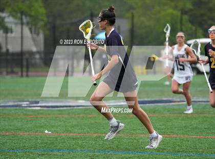 Thumbnail 3 in Shoreham-Wading River vs Bayport-Blue Point photogallery.