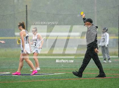Thumbnail 3 in Shoreham-Wading River vs Bayport-Blue Point photogallery.