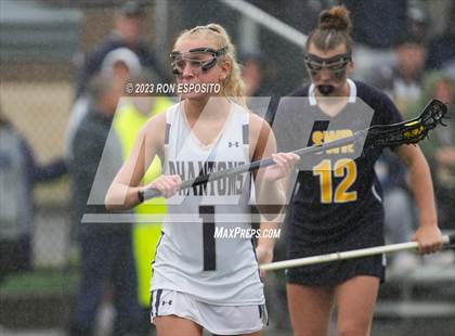 Thumbnail 3 in Shoreham-Wading River vs Bayport-Blue Point photogallery.