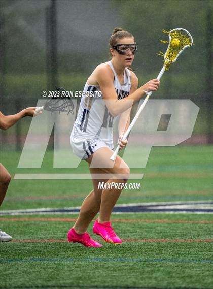 Thumbnail 1 in Shoreham-Wading River vs Bayport-Blue Point photogallery.