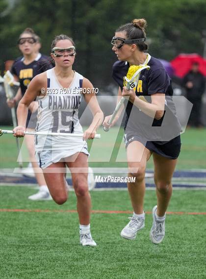 Thumbnail 1 in Shoreham-Wading River vs Bayport-Blue Point photogallery.
