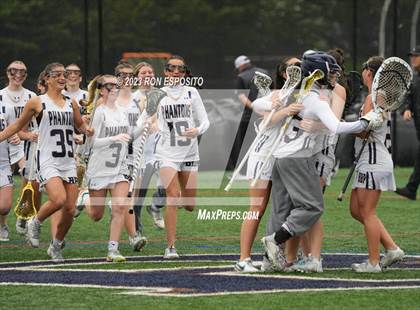 Thumbnail 1 in Shoreham-Wading River vs Bayport-Blue Point photogallery.