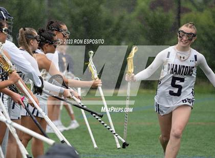 Thumbnail 1 in Shoreham-Wading River vs Bayport-Blue Point photogallery.