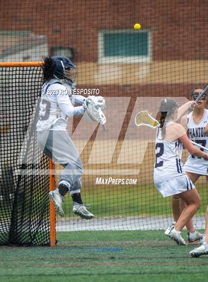 Thumbnail 3 in Shoreham-Wading River vs Bayport-Blue Point photogallery.