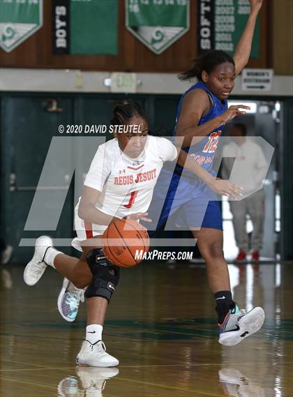 Thumbnail 1 in Bishop Gorman vs. Regis Jesuit (MLK Showcase) photogallery.